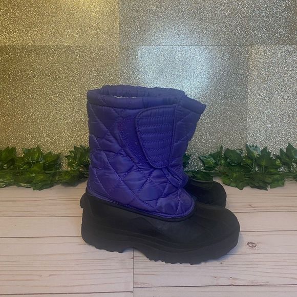 Kids Crater Ridge galoshes. - Picture 2 of 5